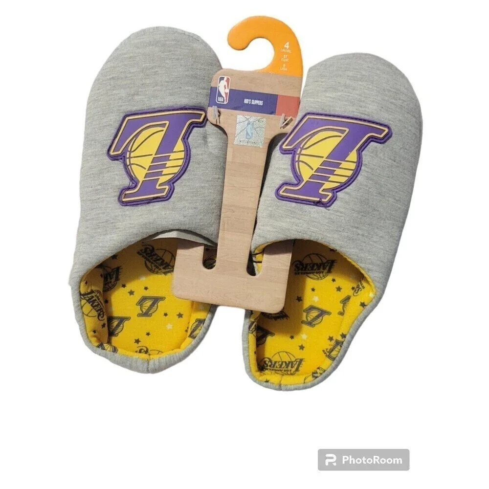 Kids NBA Los Angeles Lakers Slippers Size 4 Kids Purple, Yellow, and Grey